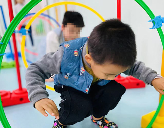 济南青岛自闭症早期干预的五个步骤是什么呢？
